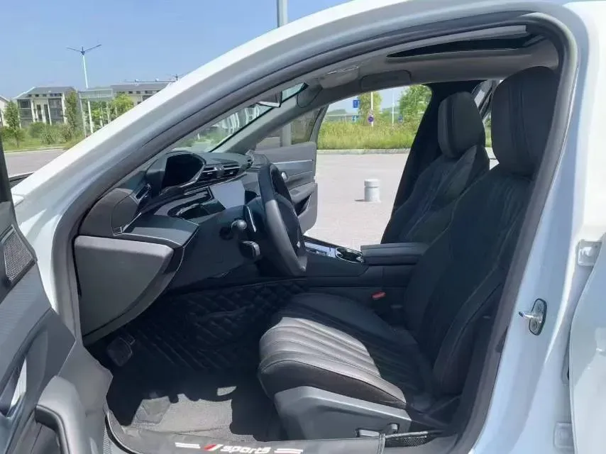 2022 Peugeot 508 1.8T 211HP L4 8AT,autocango,china used car exporter,china ev exporter,chinese used car exporter,chinese used ev exporter