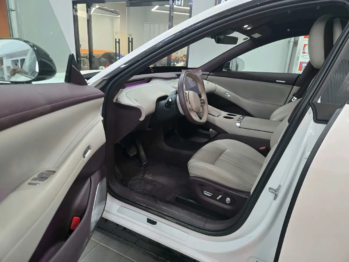 2025 MI YU7 BEV 96.3KWH,autocango,china used car exporter,china ev exporter,chinese used car exporter,chinese used ev exporter