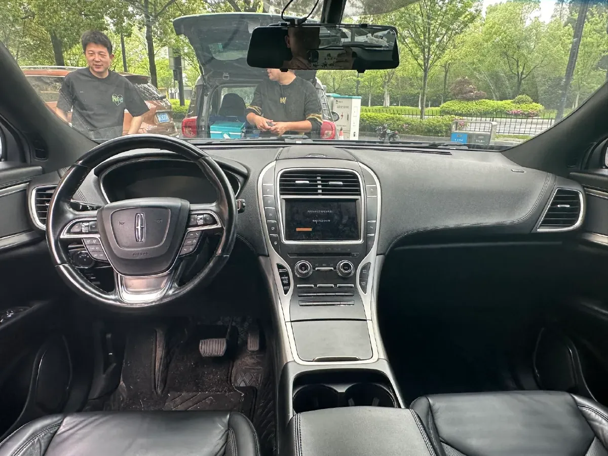 2019 Lincoln Nautilus 2.0T 224HP L4 8AT,autocango,china used car exporter,china ev exporter,chinese used car exporter,chinese used ev exporter