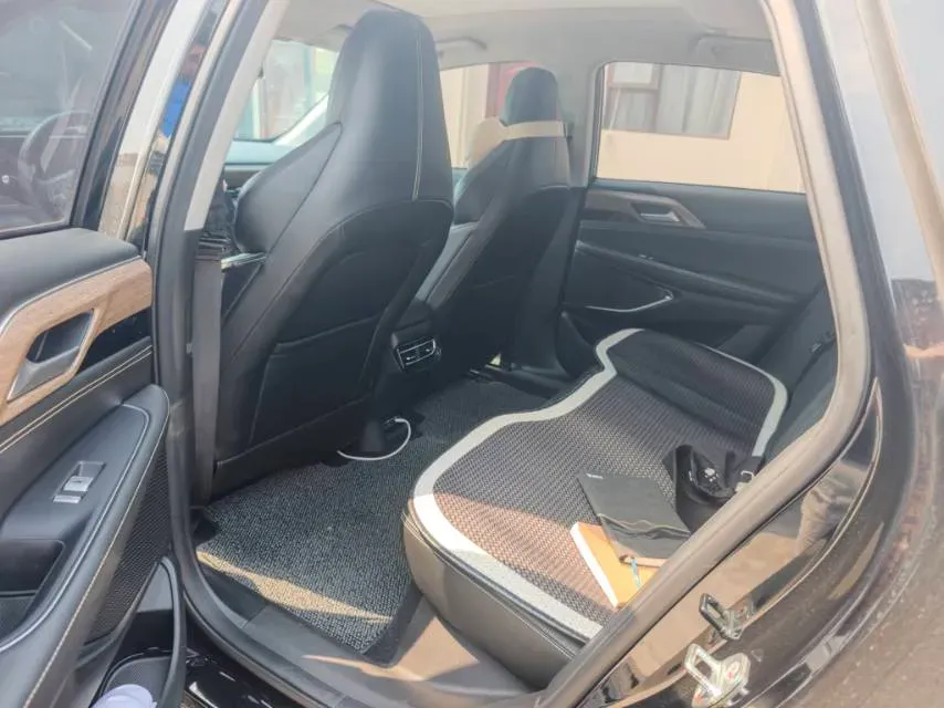 2021 ChangAn UNI-K 2.0T 233HP L4 8AT,autocango,china used car exporter,china ev exporter,chinese used car exporter,chinese used ev exporter