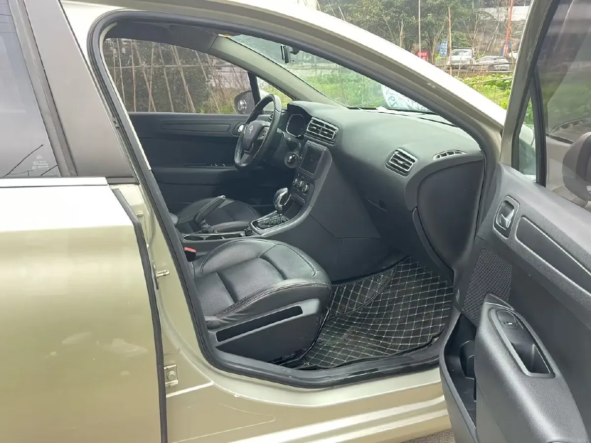 2018 Citroen C4 C-Quatre 1.6L 117HP L4 6AT,autocango,china used car exporter,china ev exporter,chinese used car exporter,chinese used ev exporter