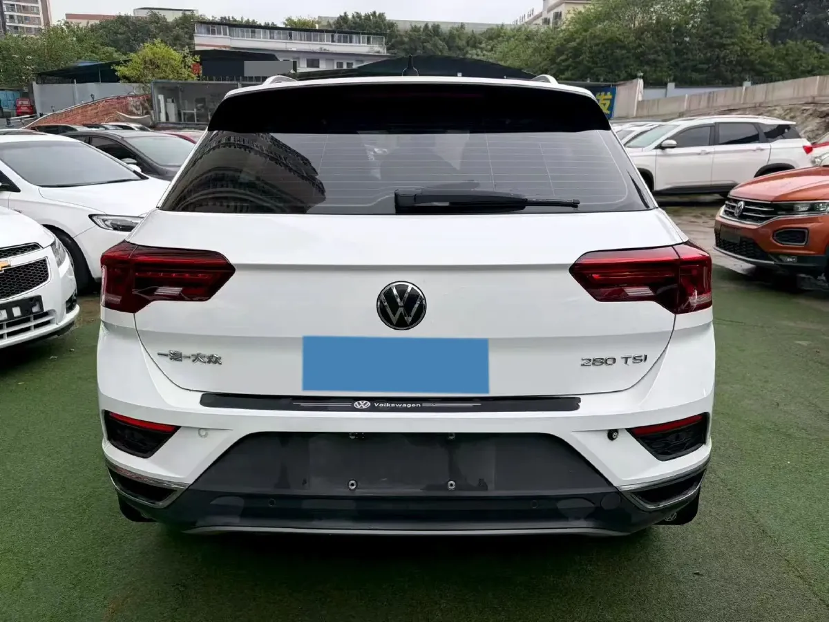 2021 Volkswagen T-Roc 1.4T 150HP L4 7DCT,autocango,china used car exporter,china ev exporter,chinese used car exporter,chinese used ev exporter