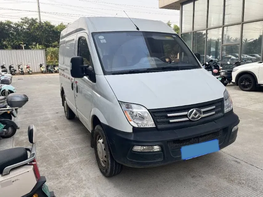 2019 MAXUS XinTu V80 2.5T 136HP L4 6MT,autocango,china used car exporter,china ev exporter,chinese used car exporter,chinese used ev exporter