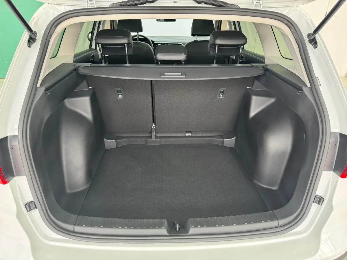 2021 Jetta VS7 1.4T 150HP L4 6AT,autocango,china used car exporter,china ev exporter,chinese used car exporter,chinese used ev exporter