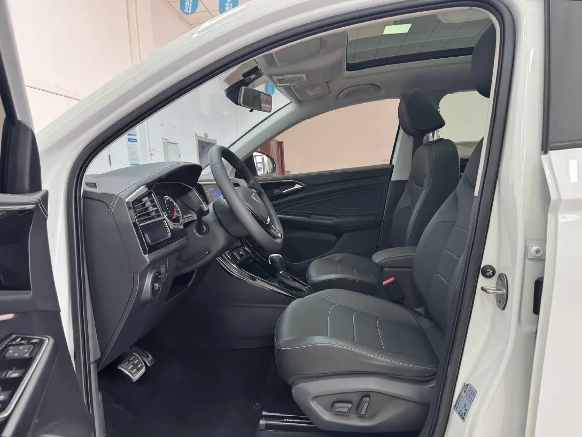 2021 Jetta VS7 1.4T 150HP L4 6AT,autocango,china used car exporter,china ev exporter,chinese used car exporter,chinese used ev exporter