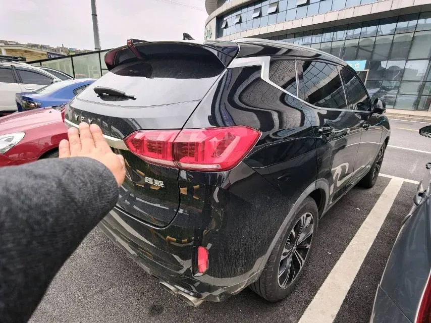 2021 WEY VV6 2.0T 227HP L4 7DCT,autocango,china used car exporter,china ev exporter,chinese used car exporter,chinese used ev exporter