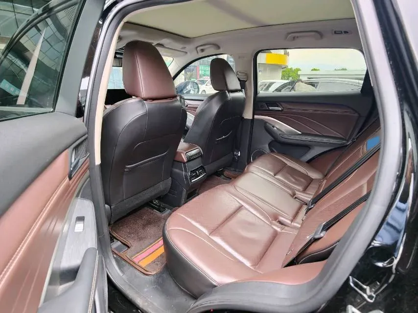 2021 WEY VV6 2.0T 227HP L4 7DCT,autocango,china used car exporter,china ev exporter,chinese used car exporter,chinese used ev exporter