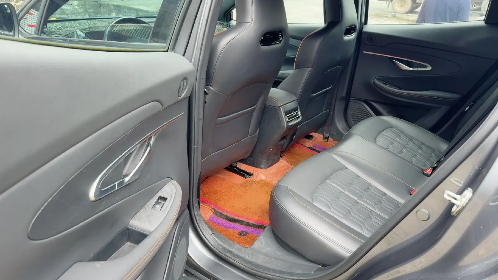 2022 ChangAn UNI-T 1.5T 188HP L4 7DCT,autocango,china used car exporter,china ev exporter,chinese used car exporter,chinese used ev exporter