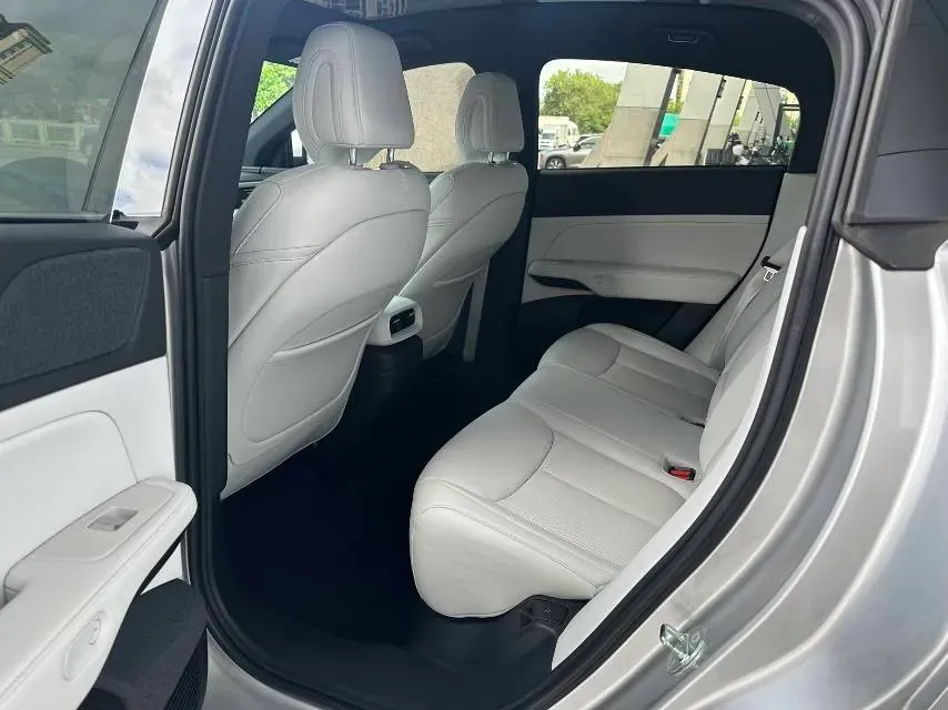 2023 Xpeng G6 BEV 87.5KWH,autocango,china used car exporter,china ev exporter,chinese used car exporter,chinese used ev exporter