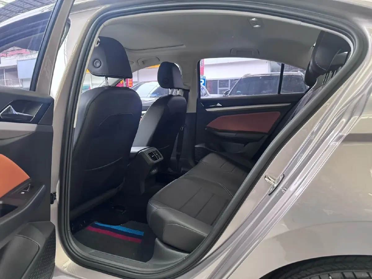 2023 Volkswagen Bora 1.2T 116HP L4 7DCT,autocango,china used car exporter,china ev exporter,chinese used car exporter,chinese used ev exporter