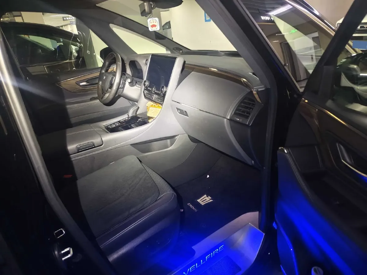 2024 Toyota Vellfire 2.5L 190HP L4 E-CVT Hybrid,autocango,china used car exporter,china ev exporter,chinese used car exporter,chinese used ev exporter