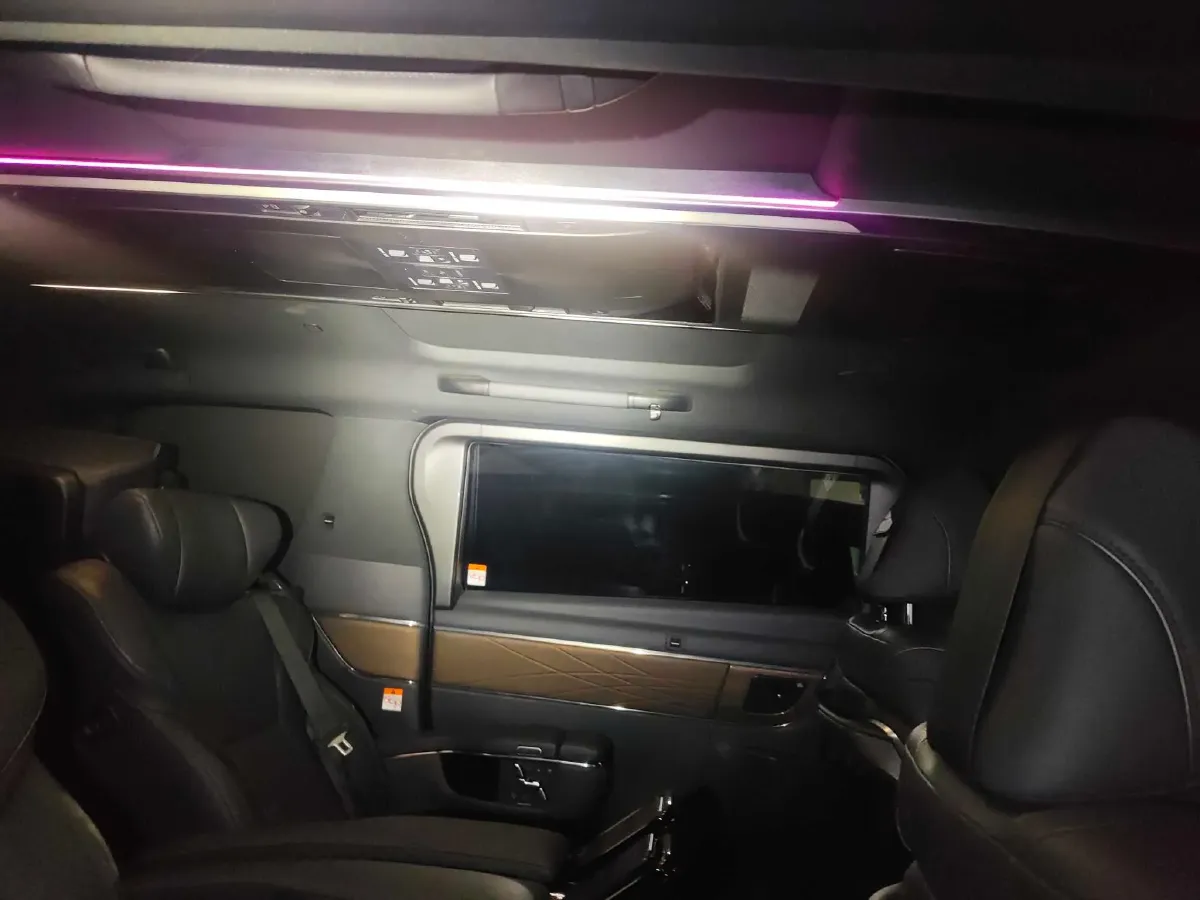 2024 Toyota Vellfire 2.5L 190HP L4 E-CVT Hybrid,autocango,china used car exporter,china ev exporter,chinese used car exporter,chinese used ev exporter