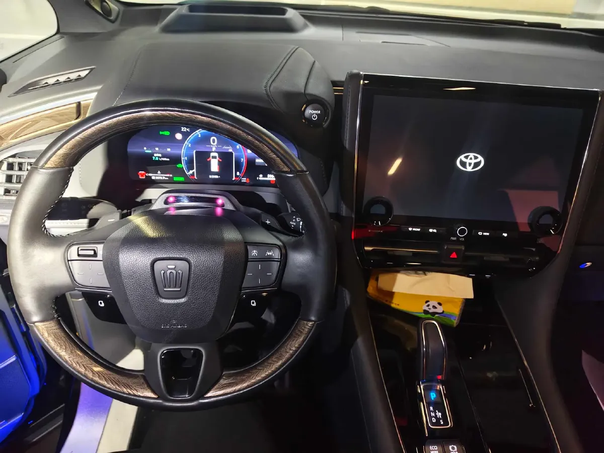 2024 Toyota Vellfire 2.5L 190HP L4 E-CVT Hybrid,autocango,china used car exporter,china ev exporter,chinese used car exporter,chinese used ev exporter