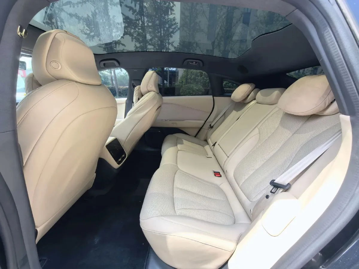 2024 Xpeng P7+ BEV 60.7KWH,autocango,china used car exporter,china ev exporter,chinese used car exporter,chinese used ev exporter