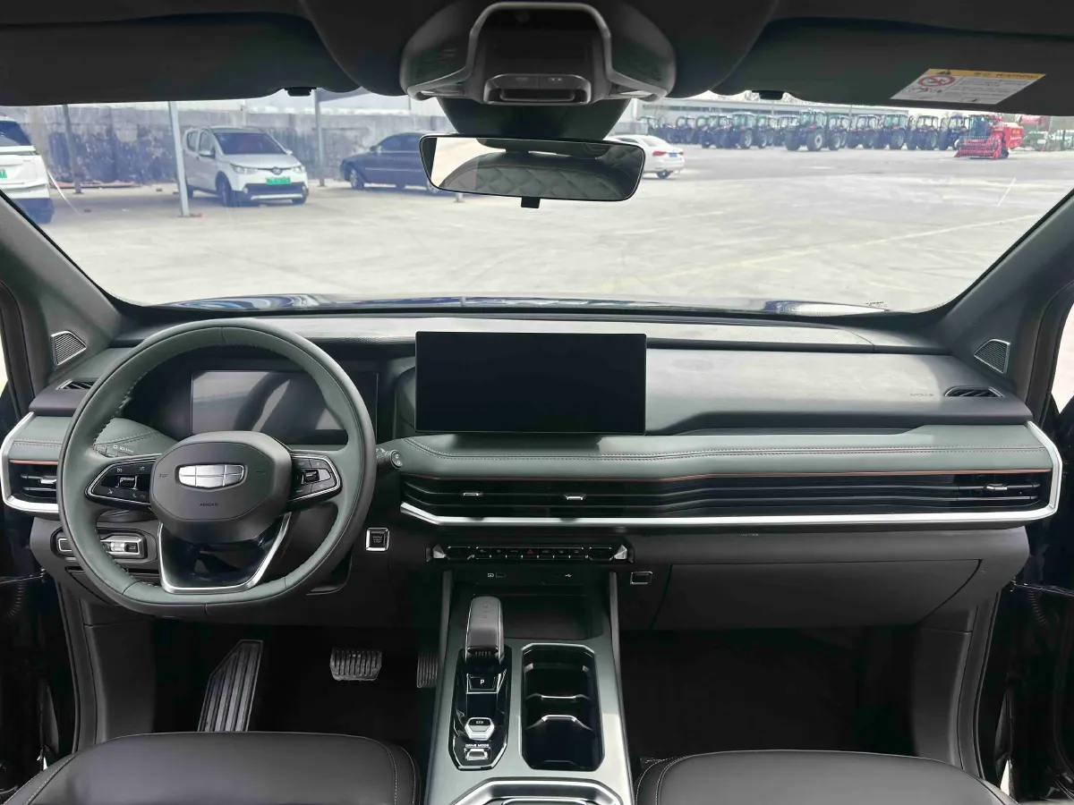 2023 Geely Okavango L 2.0T 218HP L4 7DCT,autocango,china used car exporter,china ev exporter,chinese used car exporter,chinese used ev exporter