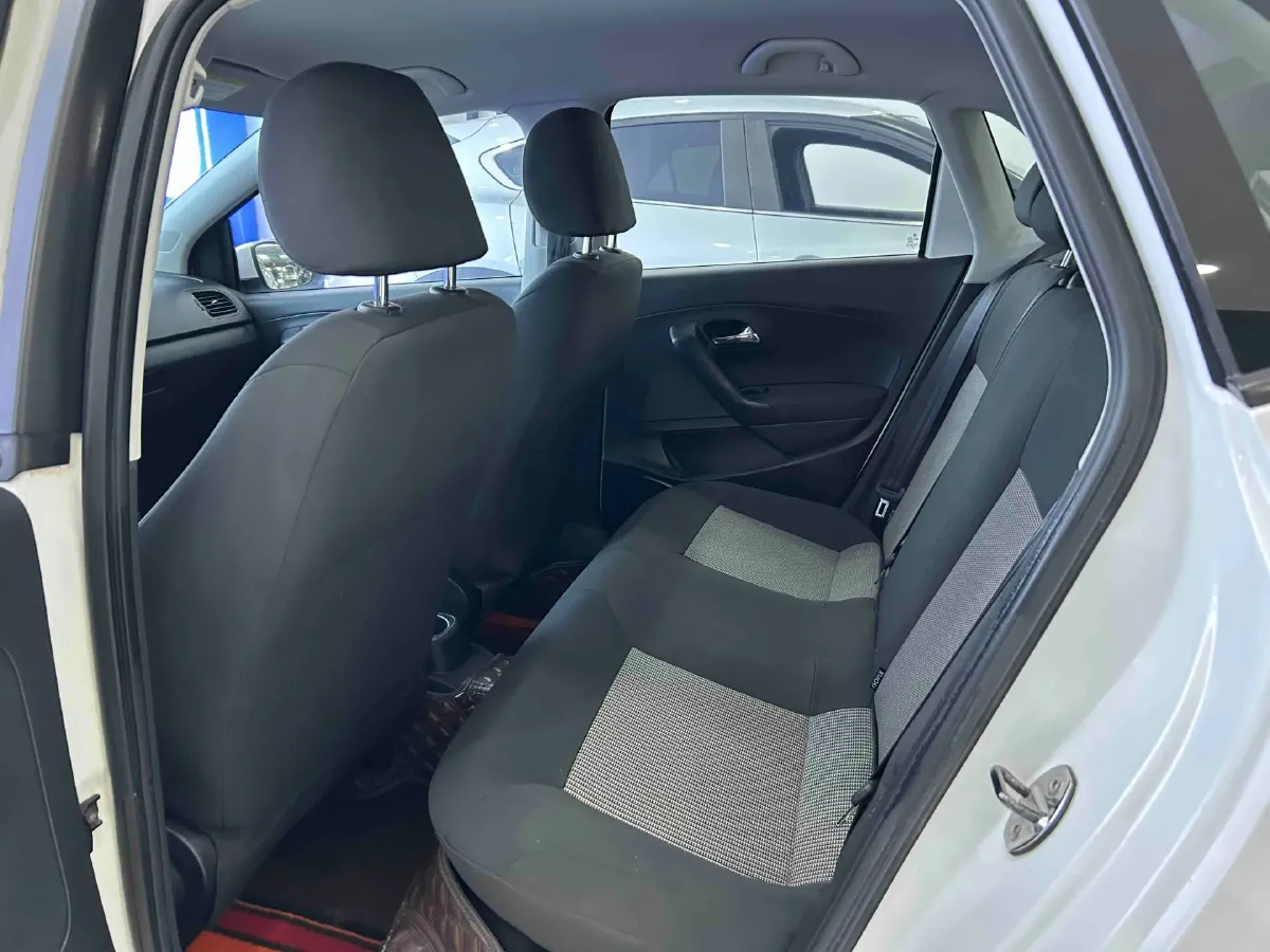 2016 Volkswagen Polo 1.4L 90HP L4 6AT,autocango,china used car exporter,china ev exporter,chinese used car exporter,chinese used ev exporter