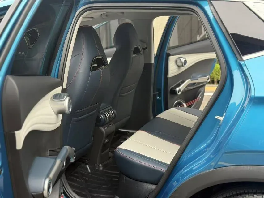 2022 Foton Grand General G7 2.0T 238HP L4 8AT,autocango,china used car exporter,china ev exporter,chinese used car exporter,chinese used ev exporter