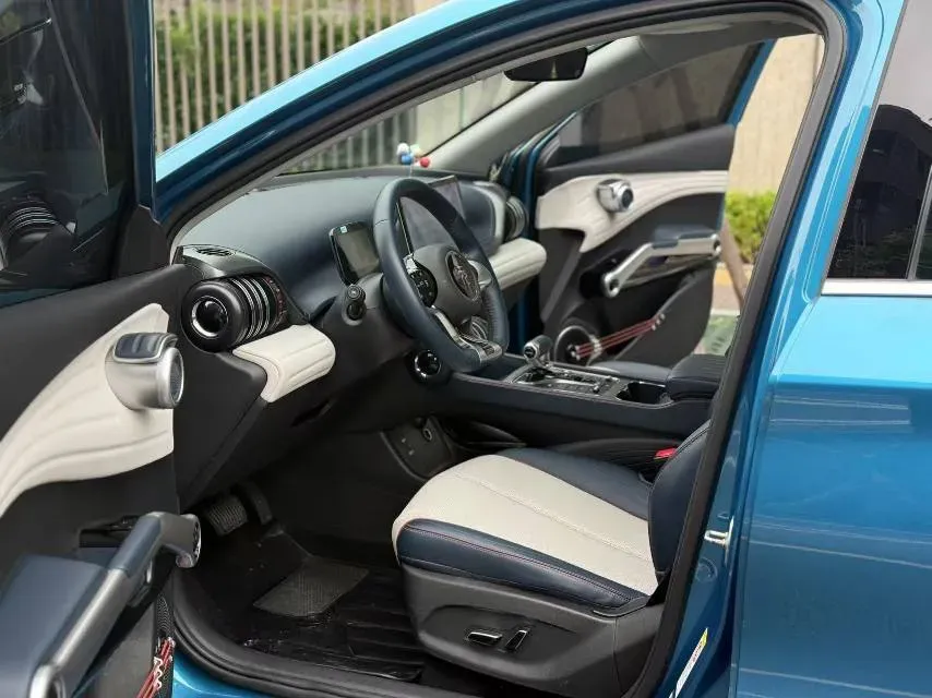 2022 Foton Grand General G7 2.0T 238HP L4 8AT,autocango,china used car exporter,china ev exporter,chinese used car exporter,chinese used ev exporter