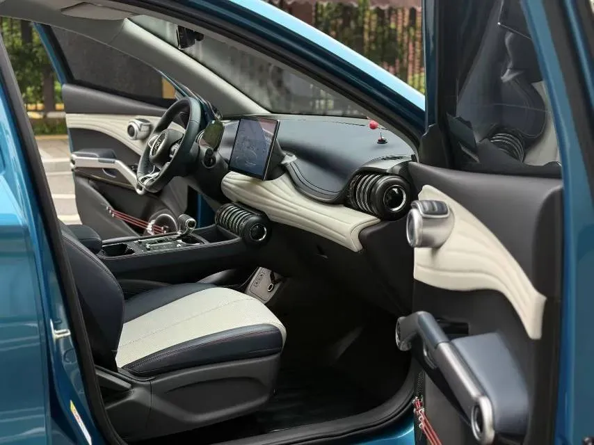 2022 Foton Grand General G7 2.0T 238HP L4 8AT,autocango,china used car exporter,china ev exporter,chinese used car exporter,chinese used ev exporter