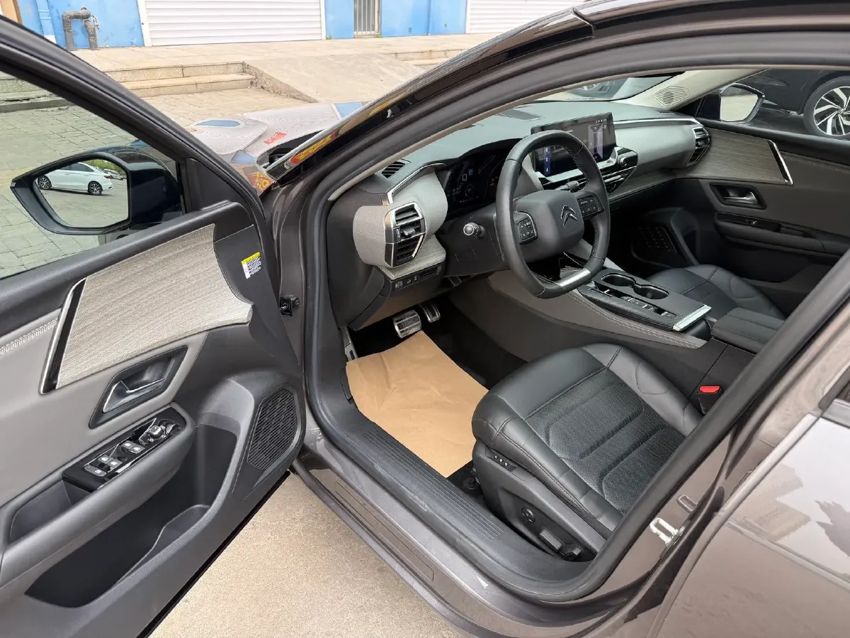 2021 Citroen C5 X 1.6T 175HP L4 8AT,autocango,china used car exporter,china ev exporter,chinese used car exporter,chinese used ev exporter