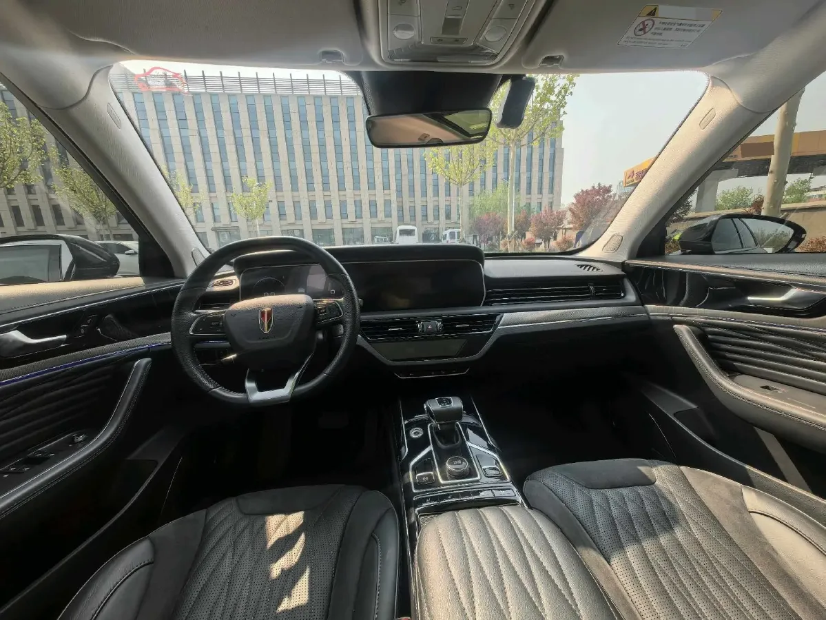 2022 HongQi HS5 2.0T 224HP L4 6AT,autocango,china used car exporter,china ev exporter,chinese used car exporter,chinese used ev exporter