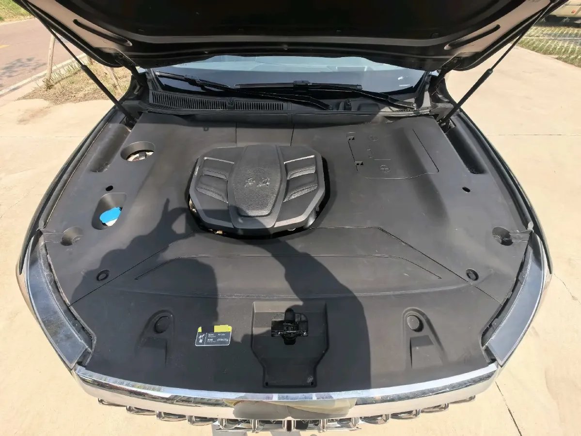 2022 HongQi HS5 2.0T 224HP L4 6AT,autocango,china used car exporter,china ev exporter,chinese used car exporter,chinese used ev exporter