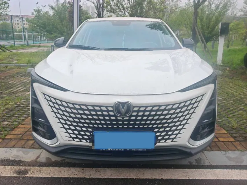 2021 ChangAn UNI-T 1.5T 180HP L4 7DCT,autocango,china used car exporter,china ev exporter,chinese used car exporter,chinese used ev exporter