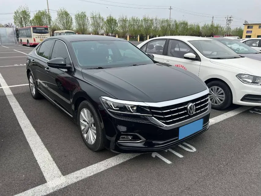 2019 Skoda Kodiak 2.0T 186HP L4 7DCT,autocango,china used car exporter,china ev exporter,chinese used car exporter,chinese used ev exporter