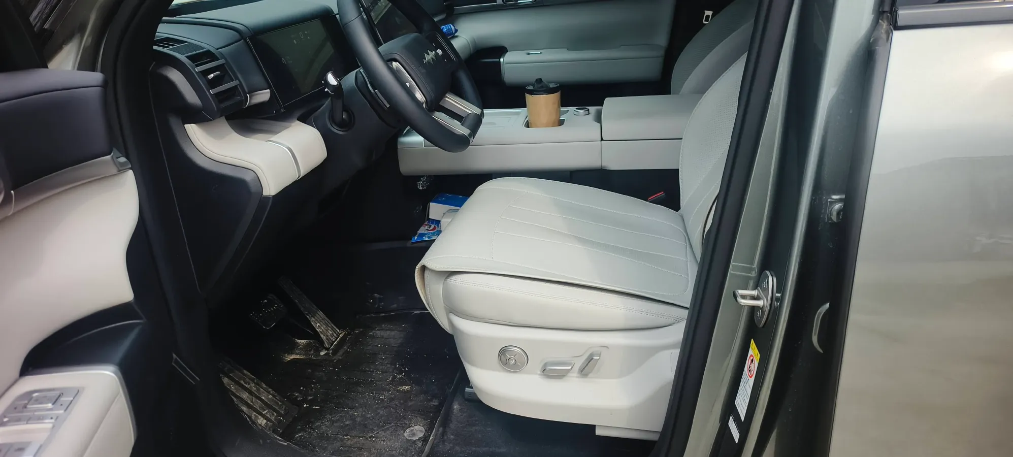 2025 FangChengBao Tai 7 1.5T 156HP L4 E-CVT PHEV,autocango,china used car exporter,china ev exporter,chinese used car exporter,chinese used ev exporter