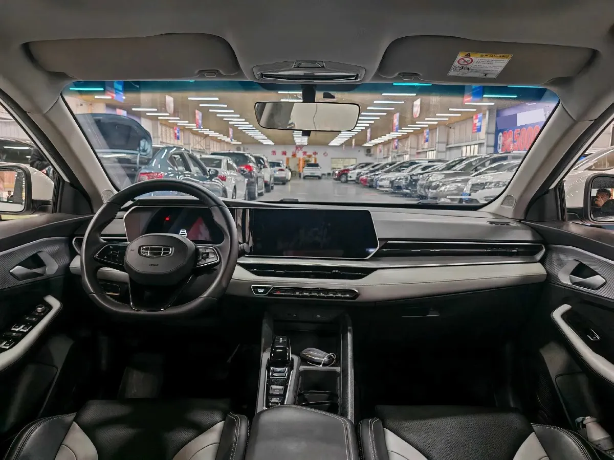 2022 Geely Binray 1.5T 181HP L4 7DCT,autocango,china used car exporter,china ev exporter,chinese used car exporter,chinese used ev exporter