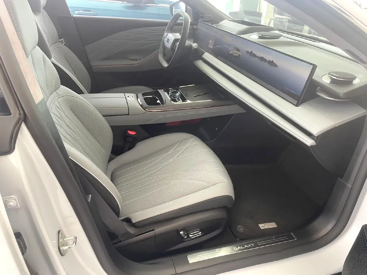 2025 Geely Galaxy E8 BEV 76KWH,autocango,china used car exporter,china ev exporter,chinese used car exporter,chinese used ev exporter