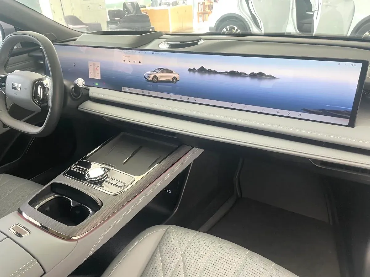 2025 Geely Galaxy E8 BEV 76KWH,autocango,china used car exporter,china ev exporter,chinese used car exporter,chinese used ev exporter