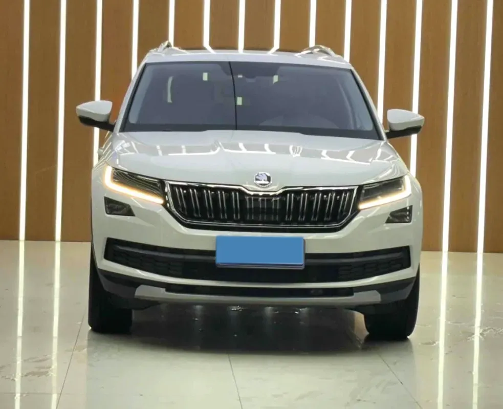 2018 Skoda Kodiak 2.0T 220HP L4 7DCT,autocango,china used car exporter,china ev exporter,chinese used car exporter,chinese used ev exporter