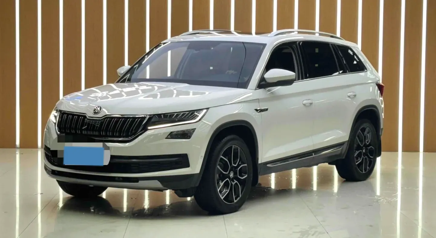 2018 Skoda Kodiak 2.0T 220HP L4 7DCT,autocango,china used car exporter,china ev exporter,chinese used car exporter,chinese used ev exporter