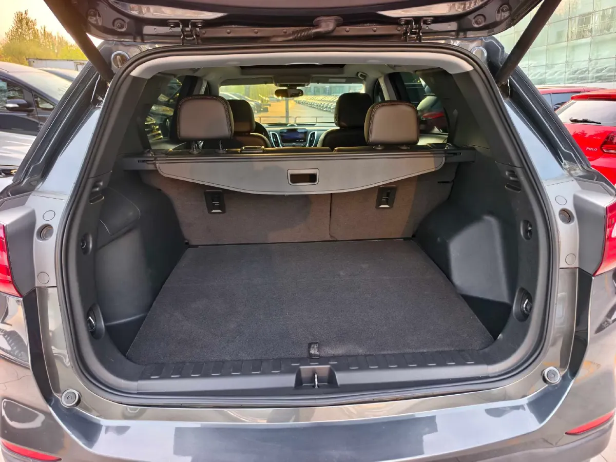 2019 Chevrolet Equinox 1.5T 180HP L4 6AT,autocango,china used car exporter,china ev exporter,chinese used car exporter,chinese used ev exporter