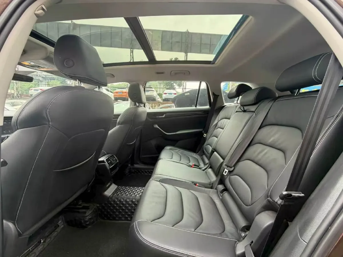 2018 Skoda Kodiak 1.8T 180HP L4 7DCT,autocango,china used car exporter,china ev exporter,chinese used car exporter,chinese used ev exporter