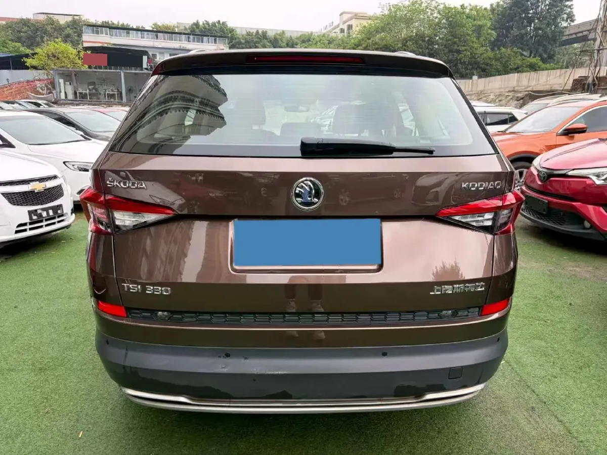 2018 Skoda Kodiak 1.8T 180HP L4 7DCT,autocango,china used car exporter,china ev exporter,chinese used car exporter,chinese used ev exporter