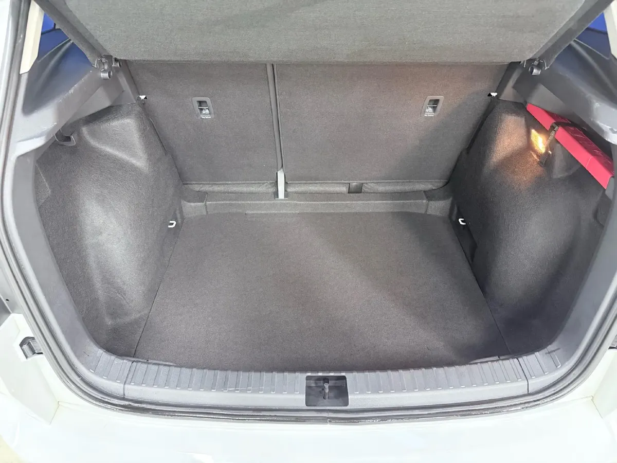 2023 Skoda Karoq 1.4T 150HP L4 7DCT,autocango,china used car exporter,china ev exporter,chinese used car exporter,chinese used ev exporter