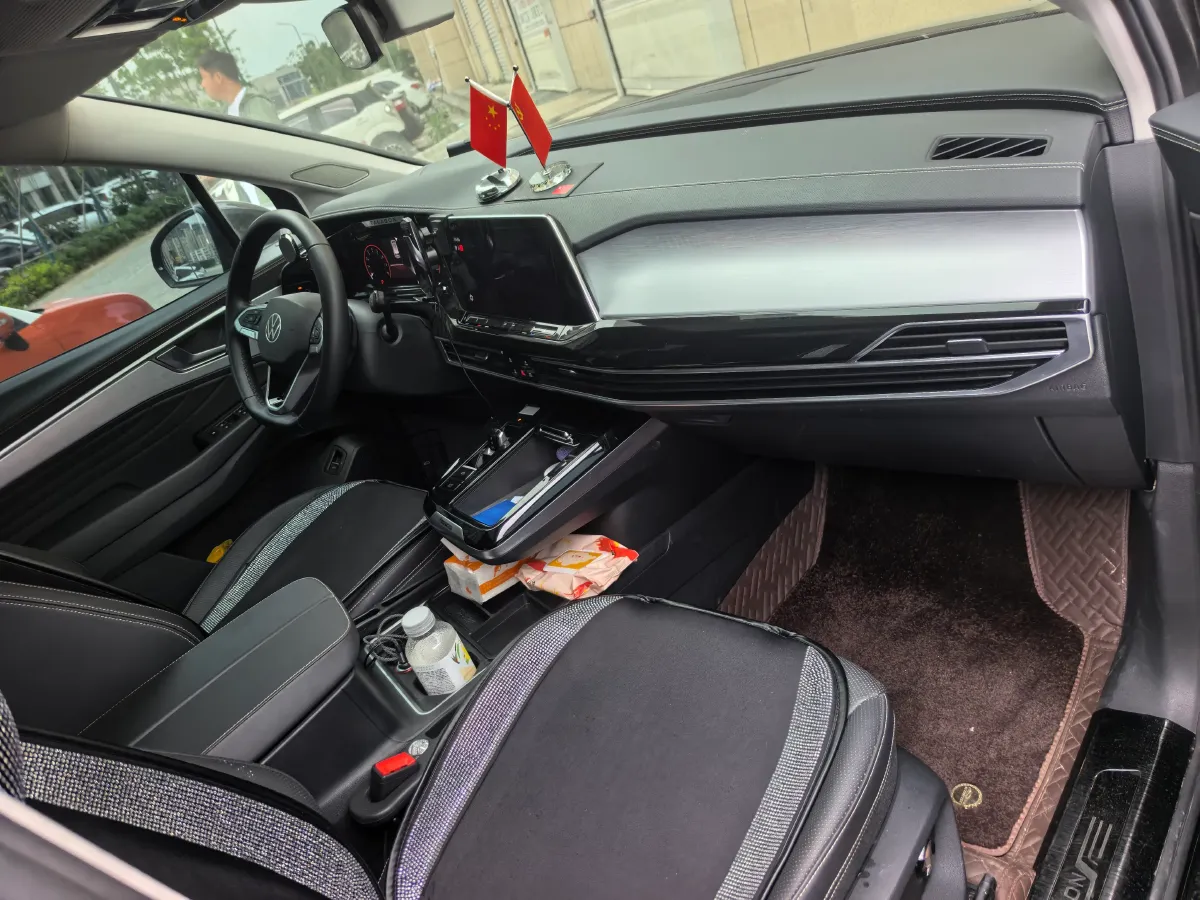 2024 Volkswagen Talagon 2.0T 220HP L4 7DCT,autocango,china used car exporter,china ev exporter,chinese used car exporter,chinese used ev exporter