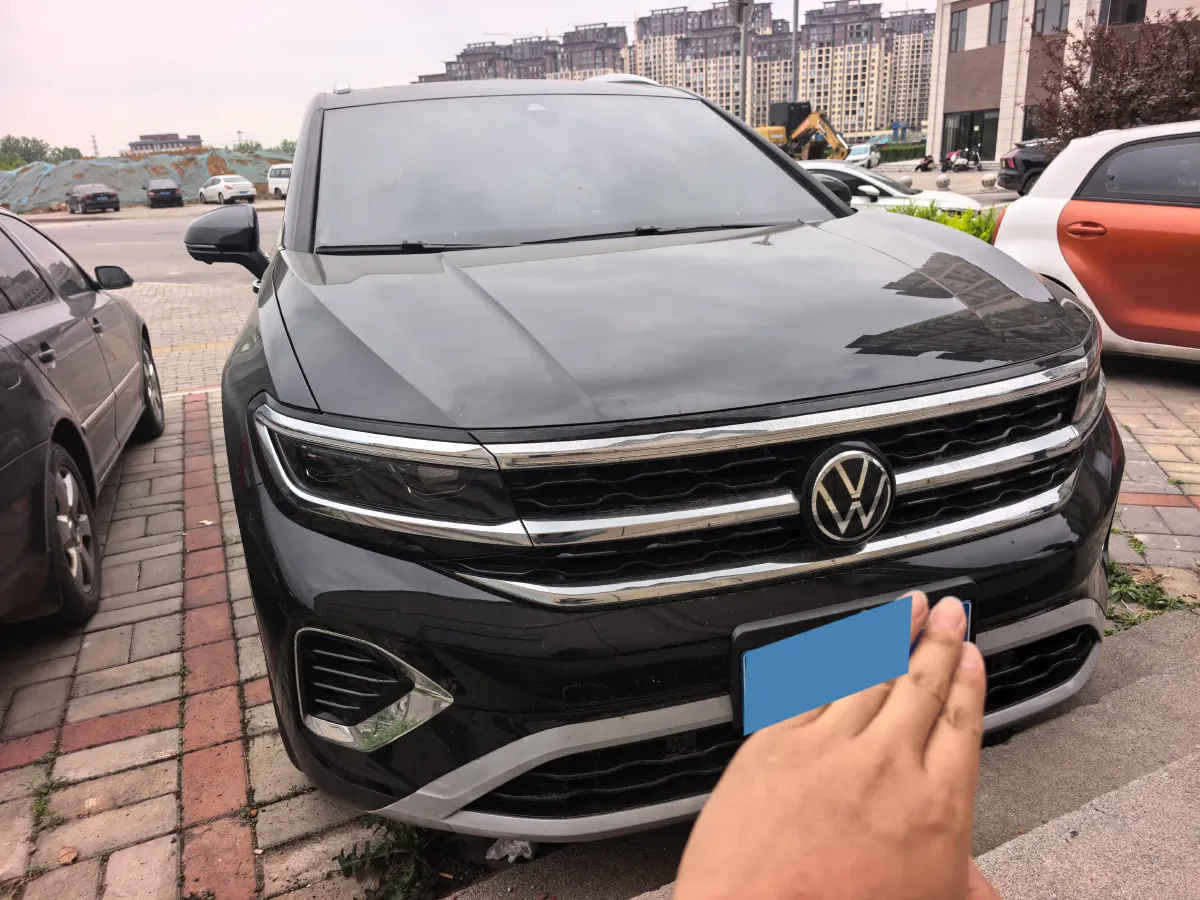 2024 Volkswagen Talagon 2.0T 220HP L4 7DCT,autocango,china used car exporter,china ev exporter,chinese used car exporter,chinese used ev exporter