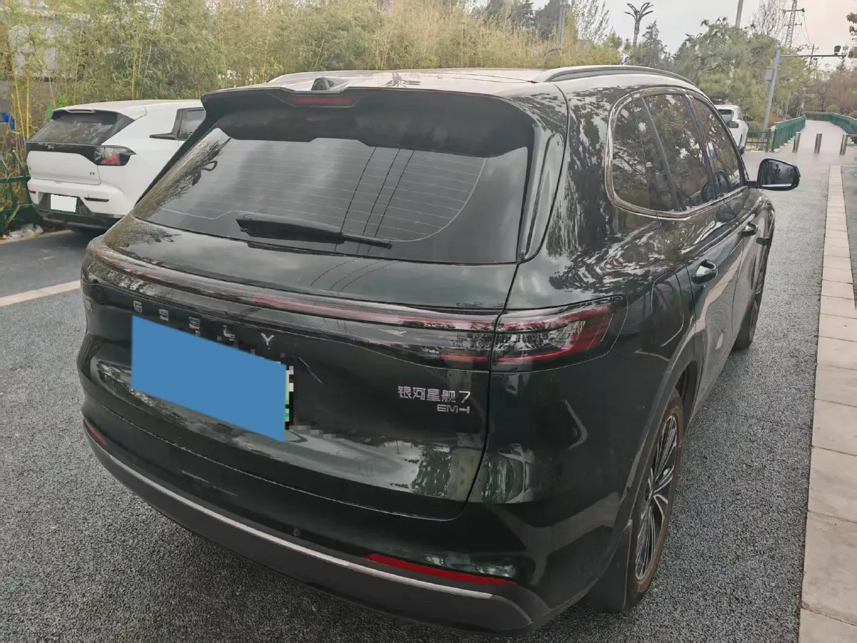 2026 Geely Galaxy Starship 7 1.5L 112HP L4 1DHT PHEV,autocango,china used car exporter,china ev exporter,chinese used car exporter,chinese used ev exporter