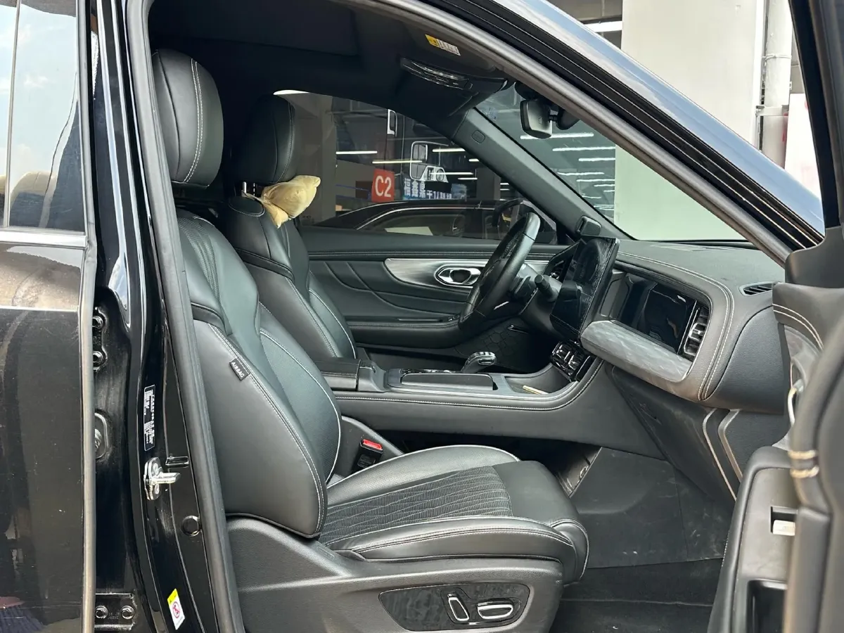 2024 GAC Trumpchi GS8 2.0T 252HP L4 8AT,autocango,china used car exporter,china ev exporter,chinese used car exporter,chinese used ev exporter