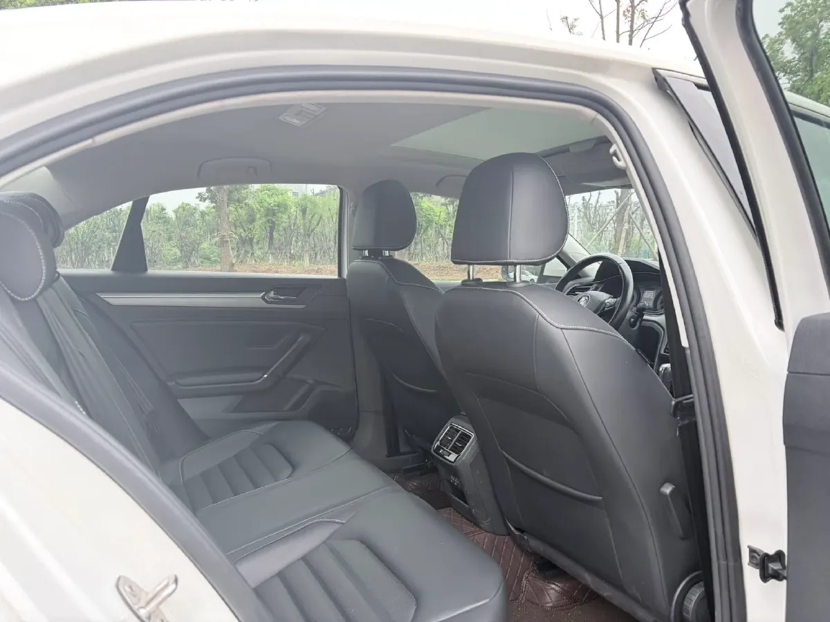 2019 Volkswagen Passat 1.4T 150HP L4 7DCT,autocango,china used car exporter,china ev exporter,chinese used car exporter,chinese used ev exporter