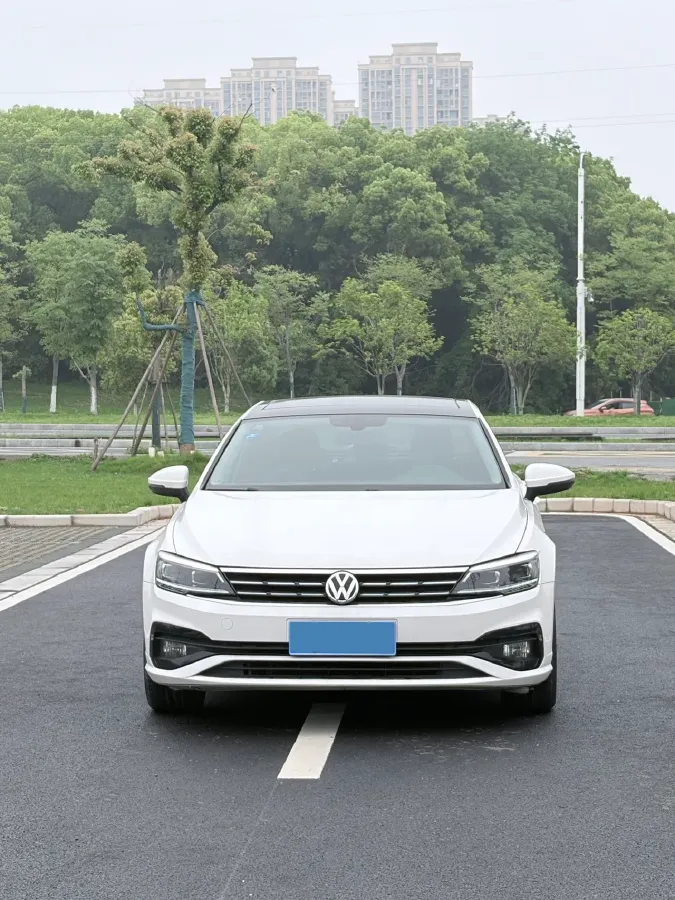 2019 Volkswagen Passat 1.4T 150HP L4 7DCT,autocango,china used car exporter,china ev exporter,chinese used car exporter,chinese used ev exporter