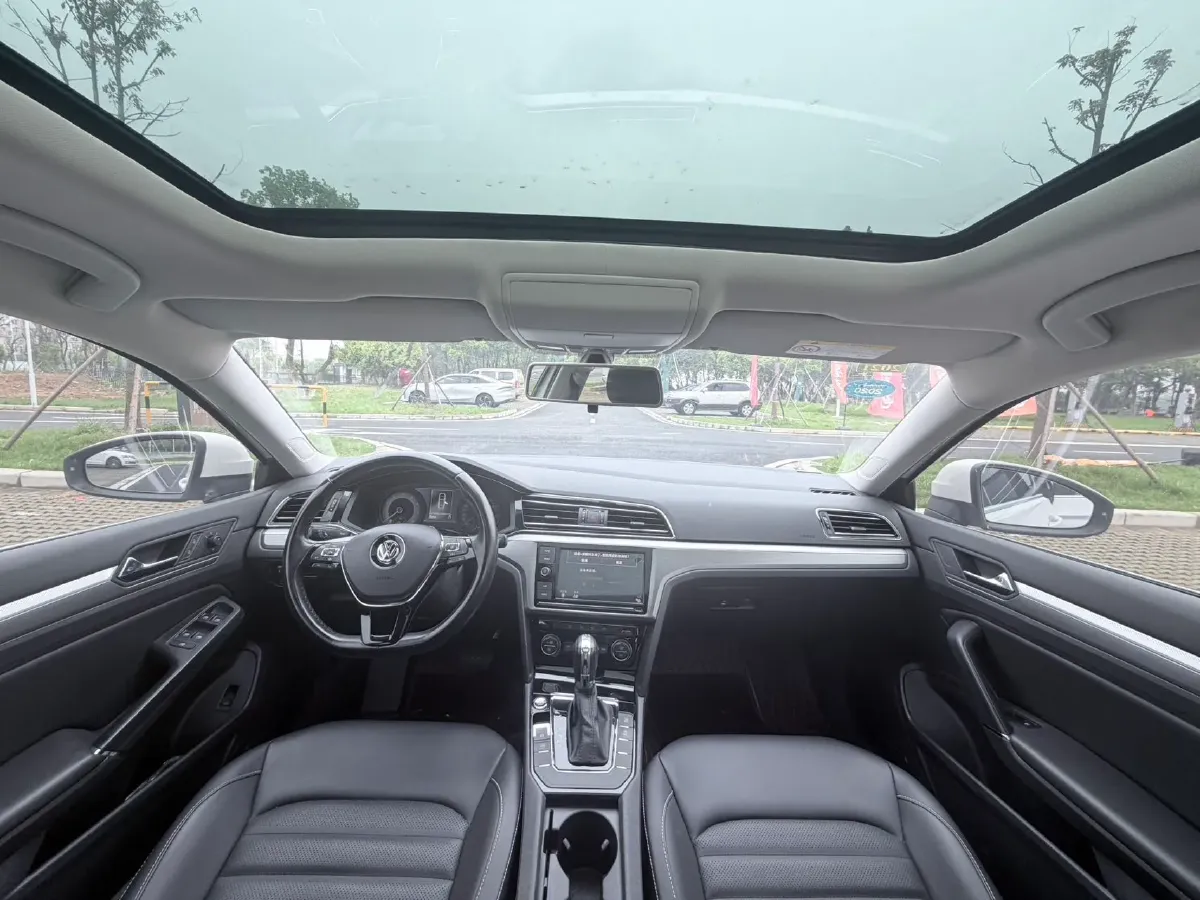 2019 Volkswagen Passat 1.4T 150HP L4 7DCT,autocango,china used car exporter,china ev exporter,chinese used car exporter,chinese used ev exporter