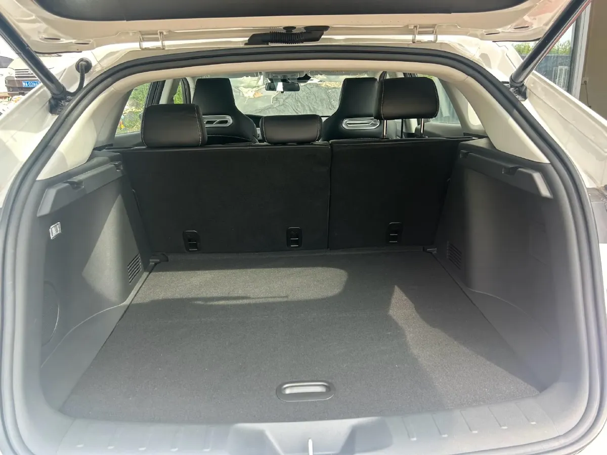 2024 ChangAn UNI-K iDD 1.5T 170HP L4 6TCT PHEV 28.4KWH,autocango,china used car exporter,china ev exporter,chinese used car exporter,chinese used ev exporter