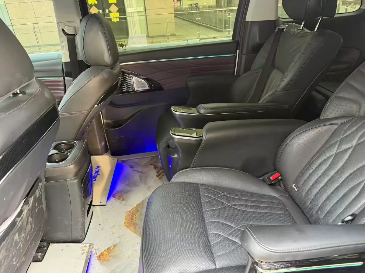 2024 GAC Trumpchi M8 2.0T 252HP L4 8AT,autocango,china used car exporter,china ev exporter,chinese used car exporter,chinese used ev exporter