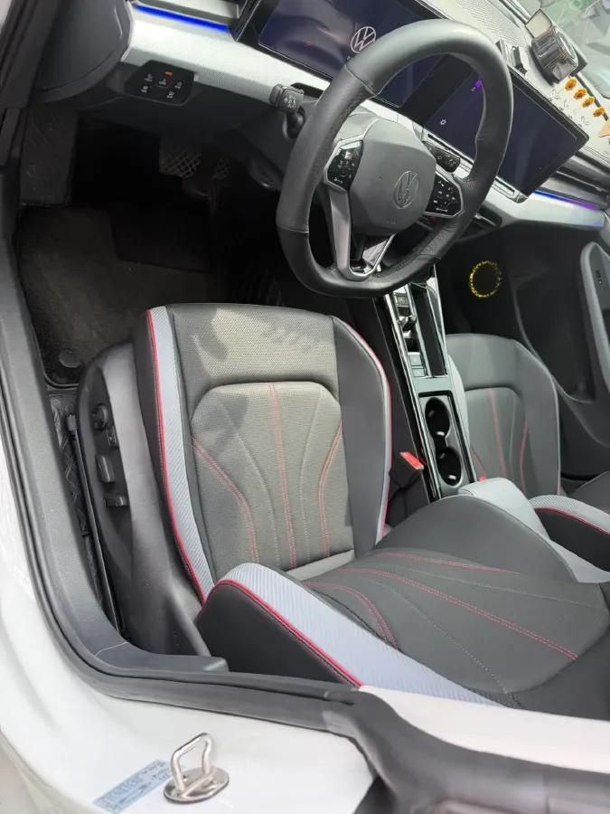 2023 Volkswagen Lamando 1.4T 150HP L4 7DCT,autocango,china used car exporter,china ev exporter,chinese used car exporter,chinese used ev exporter