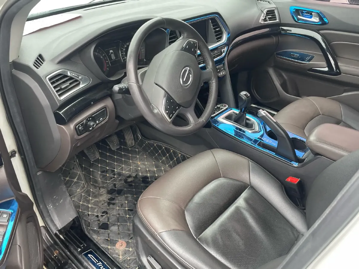 2017 GAC Trumpchi GS4 1.5T 152HP L4 5MT,autocango,china used car exporter,china ev exporter,chinese used car exporter,chinese used ev exporter