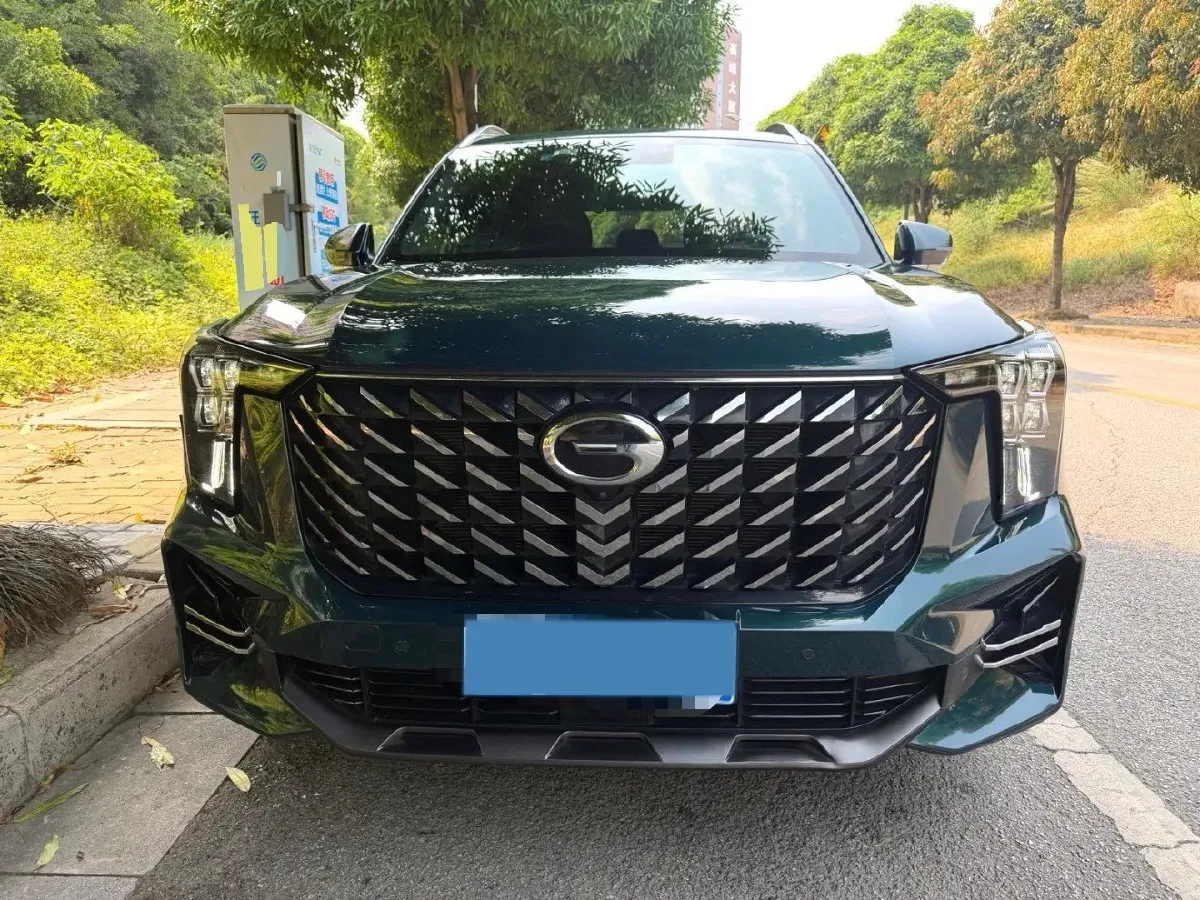 2022 GAC Trumpchi GS8 2.0T 252HP L4 8AT,autocango,china used car exporter,china ev exporter,chinese used car exporter,chinese used ev exporter